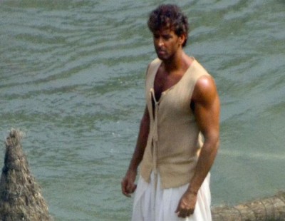 Much awaited “Mohenjo Daro” motion poster out.